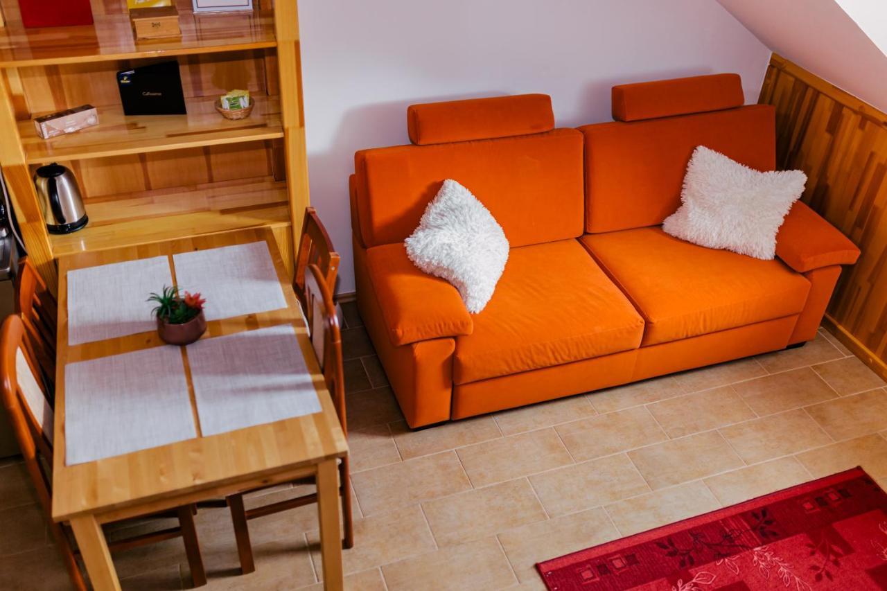 גיולה Niki Apartman מראה חיצוני תמונה